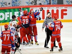 Сборная России вышла в полуфинал ЧМ по хоккею
